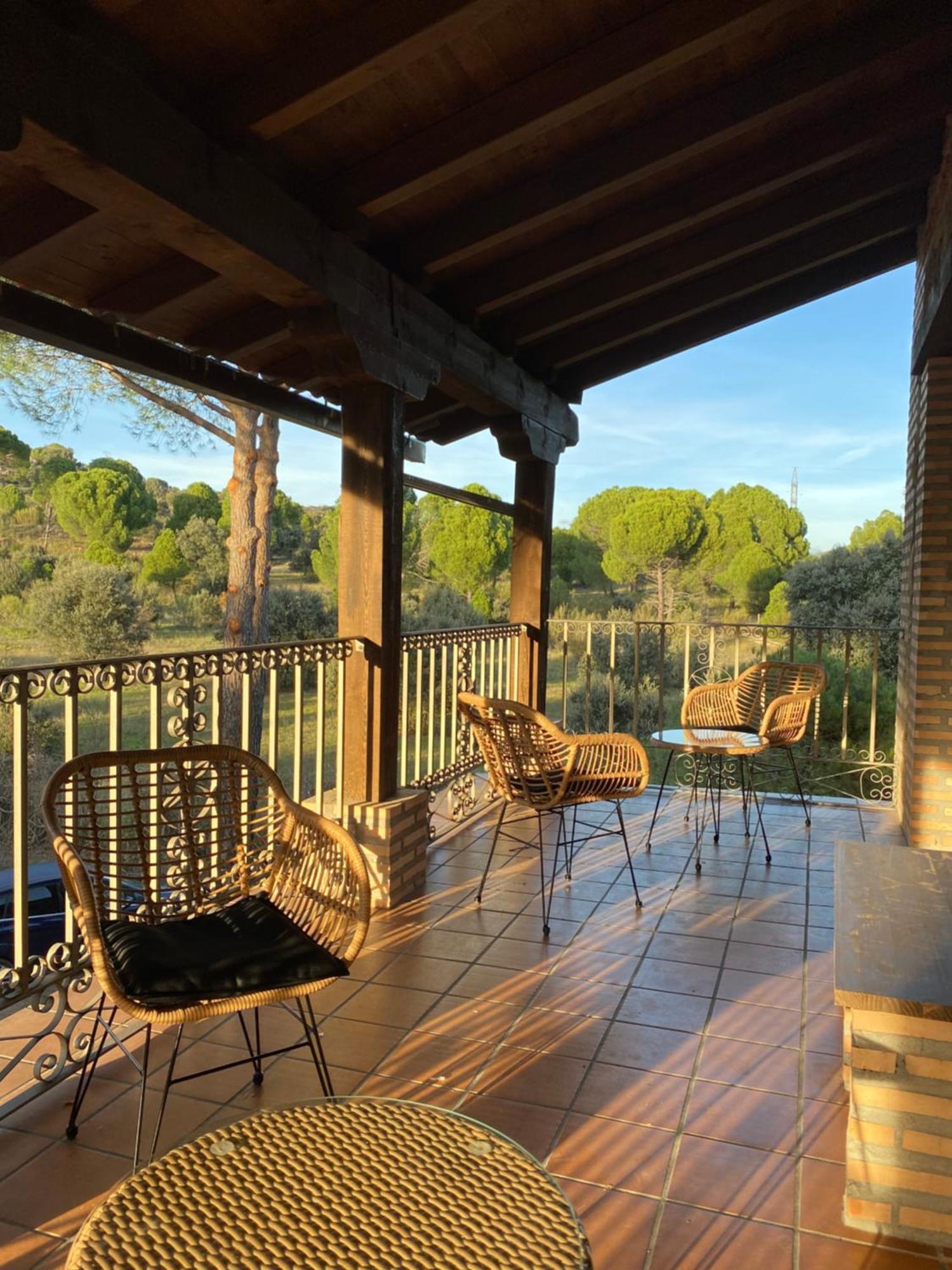 Casa Valdesanmartin - Country House, 10500Sqm, Pool, Paddel & Bbq El Tiemblo Exterior foto